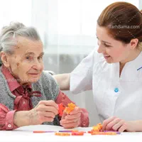 پرستار از سالمند بدون پوشک