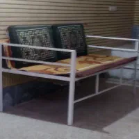تخت آهنی در حد نو