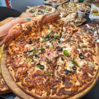 چند نیرو آقا فست‌‌ و فود اغذیه کمک آشپز کارگر ساده