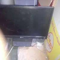 مانیتور  سه عدد موجود هست