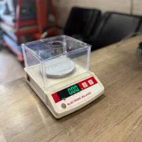 ترازو طلا الکترونیک بالانس20002Yxترازو آزمایشگاهی