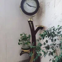 ساعت ایستاده چوبی