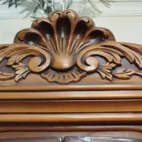 بوفه با چوب گردو منبد کاری شده|بوفه، ویترین، کنسول|پردیس, فاز ۳|دیوار