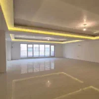 آپارتمان ۱۱۲ متر طبقه۲ سنددار پارکینگ بزرگ انباری