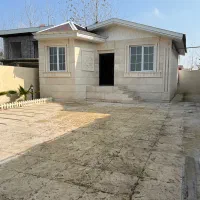 ویلا دوقدمی بازار سنتی و مراکز خریدلشت نشا ۲۳۵متر