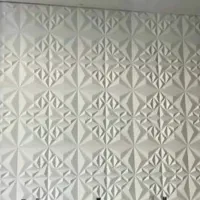 استخدام نیروی کار در کارگاه سنگ مصنوعی