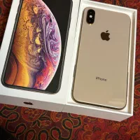 Iphone xs gold