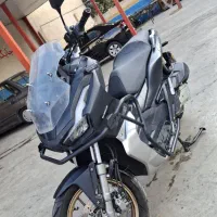 موتور ADV 150 تمیز