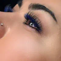 استخدام رنگ کار و اپلاسیون کار و مژه کار