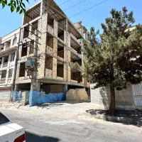 ۱۰۵ متر /۸ واحدی / سوم شرقی/تهاتر با ملک و خودرو