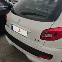 پژو۲۰۷ اتومات سقف شیشه