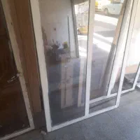 پنجره ودرب سرویس
