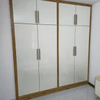 طراحی و تولید انواع کمد دیواری وکلیه مصنوعات چوبی