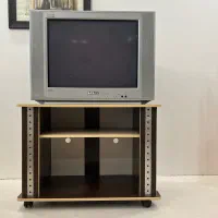 تلوزیون ۲۹ اینچ + میز تلوزیون