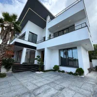 ویلا-300-متری-با-منظره-استثنایی-جنگل-و-دریا-آویدر