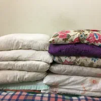 تشک و بالش پر و پنبه و لحاف|رختخواب، بالش، پتو|شیراز, زرهی|دیوار