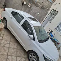 شاهین سانروف دار مدل 1402