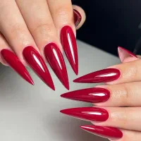 خدمات کاشت ناخن وکفسابی.اموزش کاشت ناخن وکفسابی