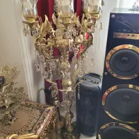 آباژور ایستاده