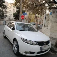 کیا سراتو وارداتی ۲۰۱۲ سفید صدفی کم کارکرد