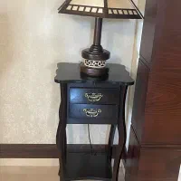 میز و اباژور کاملا سالم