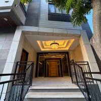 ۱۲۵متر/روبه نماو‌خیابان/فول مشاعات/برند/بدون مشابه