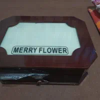 تعدادی ظروف وکریستال