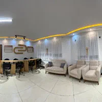 اجاره اتاق،میز و صندلی در سالن زیبایی سرخ پوش