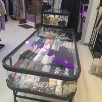 ویترین شیشه‌ای دوسایز بزرگ و کوچک|بوفه، ویترین، کنسول|مشهد, فارغ التحصیلان|دیوار