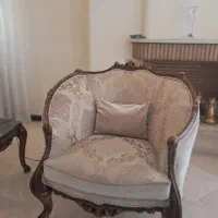 مبلمان ۷ نفره کلاسیک به همراه دوعدد صندلی میزبان|مبلمان خانگی و میز عسلی|تهران, اختیاریه|دیوار
