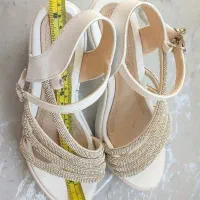 لباس مجلسی دخترانه به همراه صندل مجلسی|کفش و لباس بچه|رباط‌کریم, نصیرشهر|دیوار