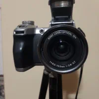 دوربین عکاسی وفیلم برداری سونی.|دوربین عکاسی و فیلم‌برداری|قم, زنبیل آباد|دیوار