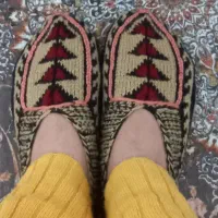 پاپوش دستبافت|لباس|اراک, |دیوار