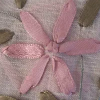 رو میزی عسلی   و توری طرح زیبا