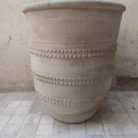 گلدان سفالی بزرگ