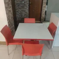 میزناهارخوری ۴ نفره در حد نو