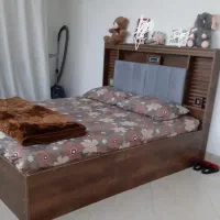 تخت دو نفره نو همراه با آینه۴کشو، صندلی و تشک