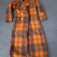 پالتو|لباس|قنوات, |دیوار