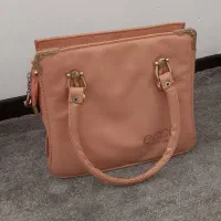 کیف کالباسی رنگ‌ نو