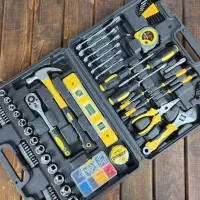 فروشنده خانم بازار شب