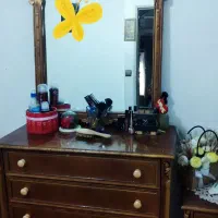 دو عدد عسلی و دراور و آیینه و صندلی آرایش|مبلمان خانگی و میز عسلی|پیشوا, |دیوار