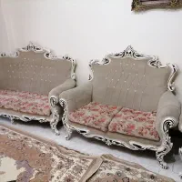یکدست مبل۷نفره سالم و تمیز همراه میز عسلی در حدنو