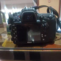 دوربی نیکون  d۷۱۰۰