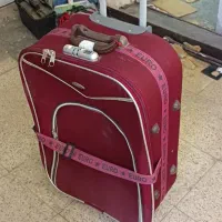 چمدان متوسط