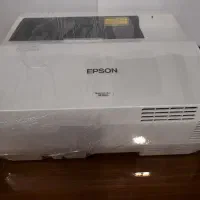 ویدئو پروژکتور لیزری فول اچ دی EPSON L710UI