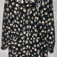 تعدادی لباس ، مانتو ، پالتو زنانه در حدنو ، ونو