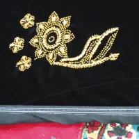 لباس محلی منجوق دوزی|لباس|لردگان, |دیوار