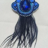 گل سینه درباری دوزی شده