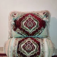 بالشت و پشتی