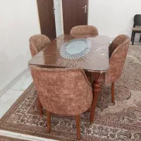 میز غذاخوری سالم سالم در حد نو